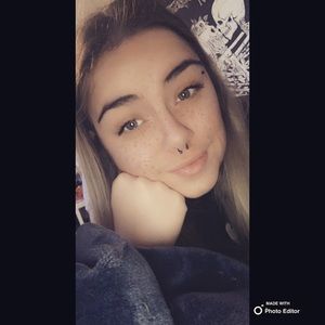 Meet your Posher, Ashlee